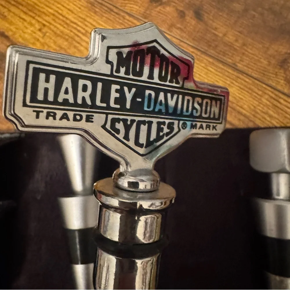 Harley-Davidson Wine Tool Set Corkscrew 2 Stoppers Bar And Shield Travel Pouch‎